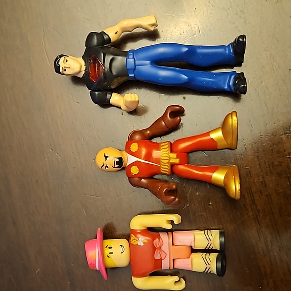 Misc mini action figures - Picture 2 of 4
